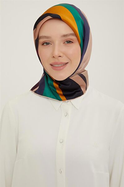 Armine Şal, Eşarp ve Aksesuarı