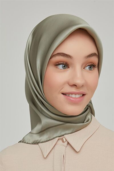 Armine Şal, Eşarp ve Aksesuarı