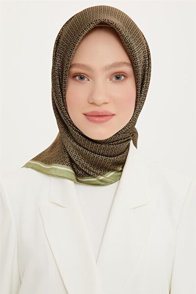 Armine Şal, Eşarp ve Aksesuarı