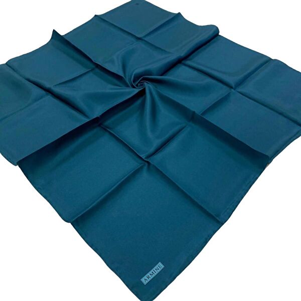 Armine Şal, Eşarp ve Aksesuarı