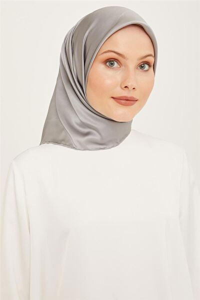 Armine Şal, Eşarp ve Aksesuarı