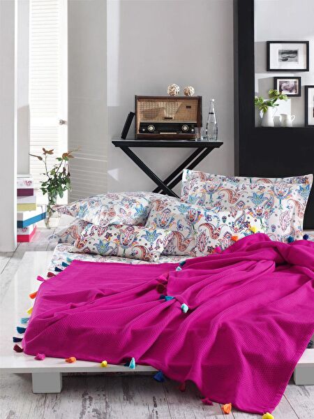 İyi Geceler İstanbul Pike takımı