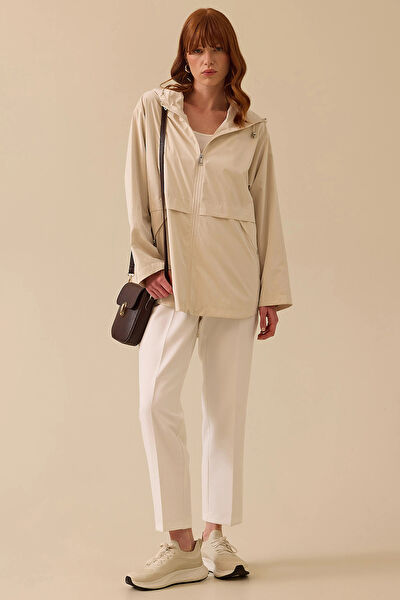 Seçil Kadın Trençkot, Yağmurluk