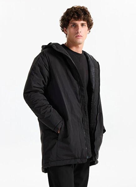 The Crow Erkek Mont, Kaban