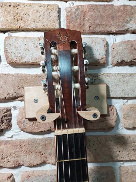 Donizetti Askı, Sehpa