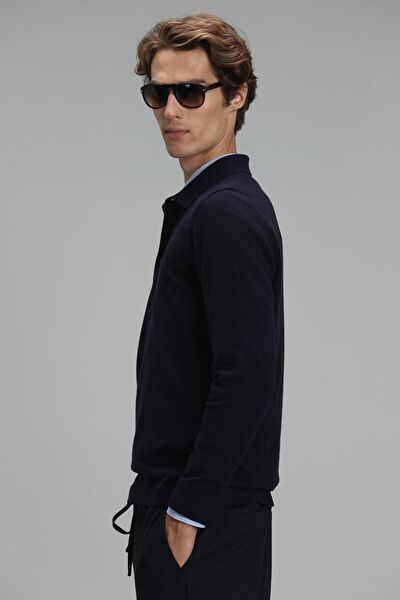 Lufian Erkek Triko, Kazak