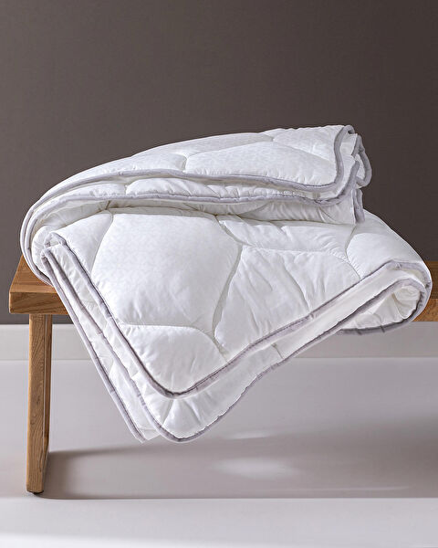 Madame Coco Silikon Yorgan