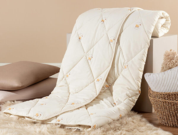 Madame Coco Yün Yorgan