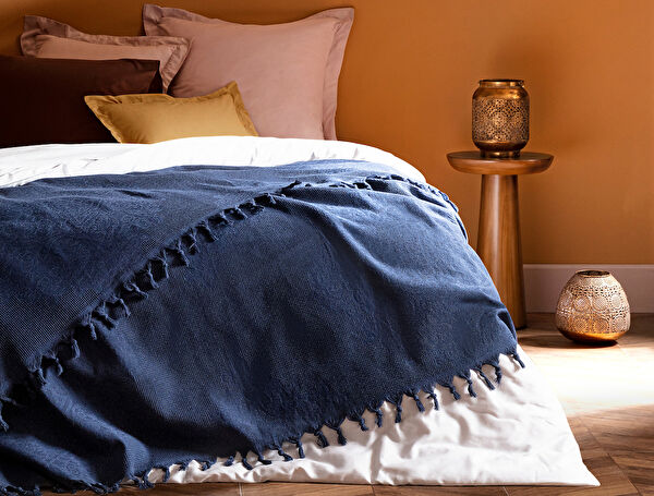 Madame Coco Yatak Örtüsü