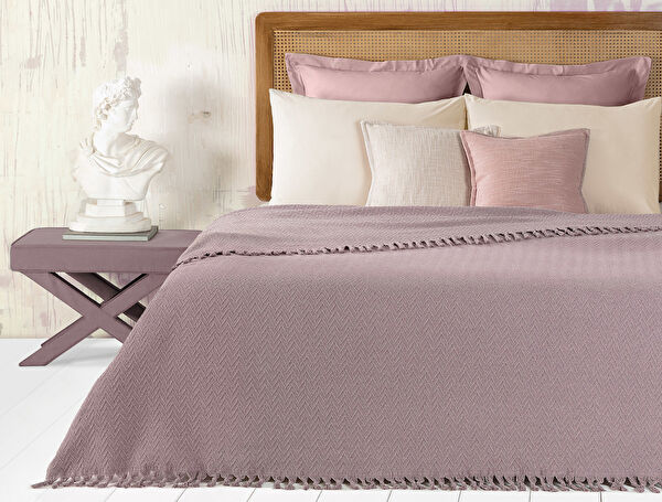 Madame Coco Yatak Örtüsü