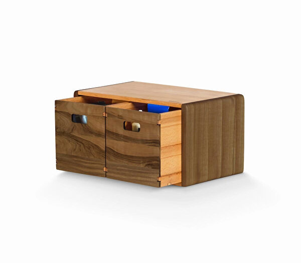 Woodsaka Sepet, Kutu