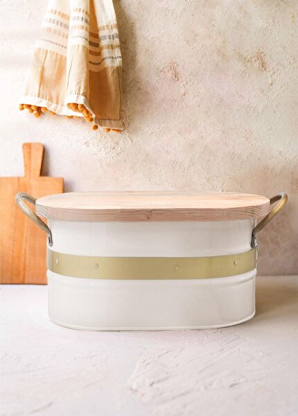 The Mia Ekmeklik, Ekmek Kutusu