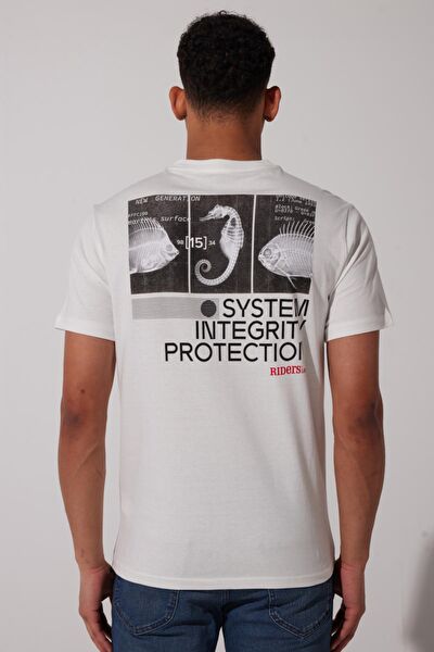 Riders by Lee Erkek Tişört