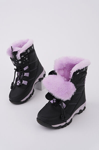  Kız Çocuk Bot, Çizme