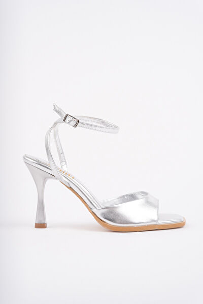 MUGGO Klasik Topuklu Ayakkabı