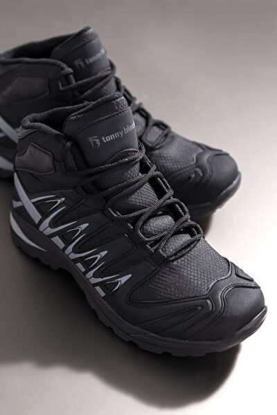 Tonny Black Outdoor Bot