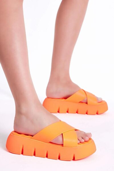 Tonny Black Kadın Terlik