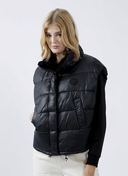 U.S. Polo Assn. Kadın Mont