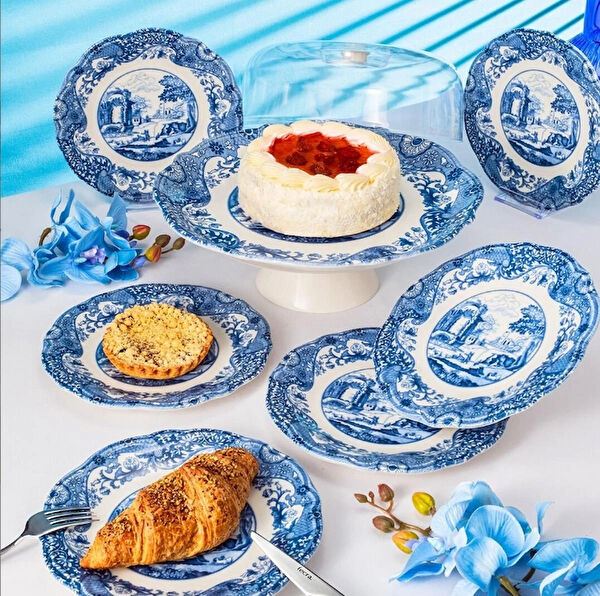 Fecra Servis, Sunum Tabakları