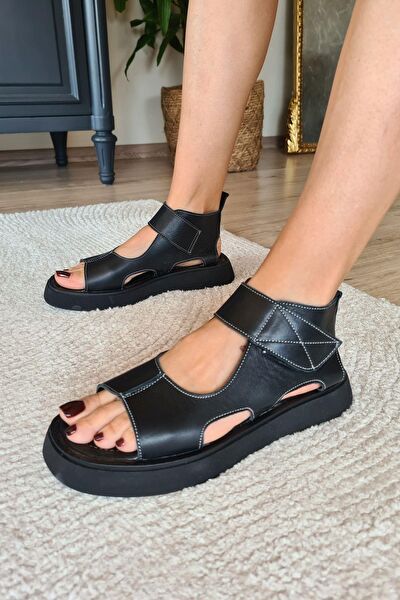 Topukla Kadın Sandalet