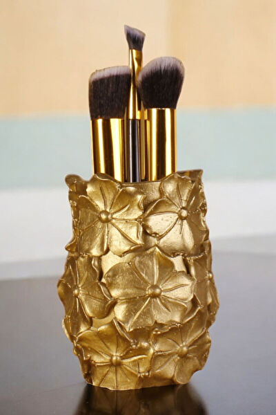 Evene Makyaj Kutusu, Organizer