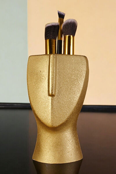 Evene Makyaj Kutusu, Organizer