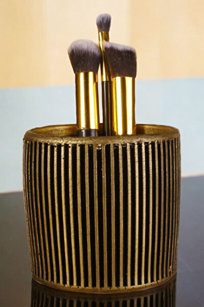 Evene Makyaj Kutusu, Organizer