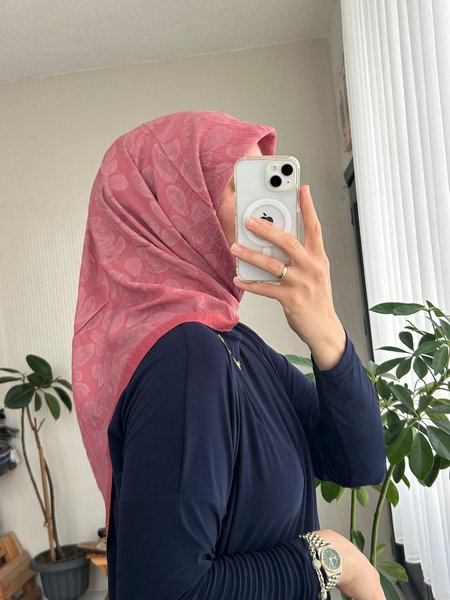 Silk Home Şal, Eşarp ve Aksesuarı