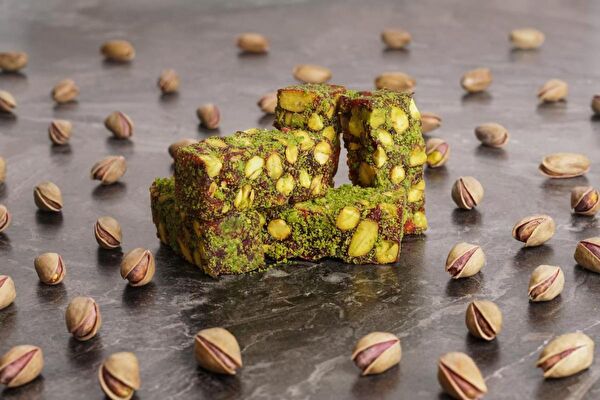 Bulutlar Kuruyemiş Lokum