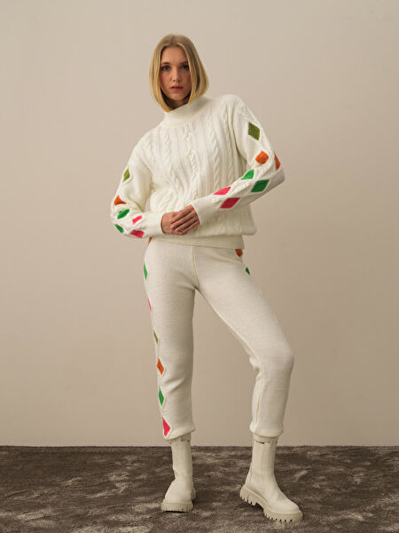 Xint Kadın Triko, Kazak