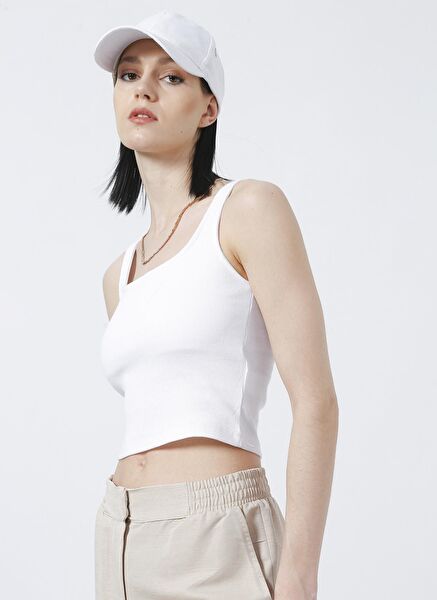 Fabrika Kadın Atlet, Body