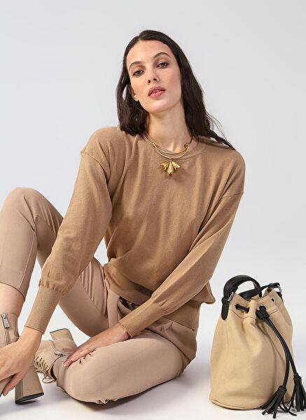 Fabrika Kadın Triko, Kazak