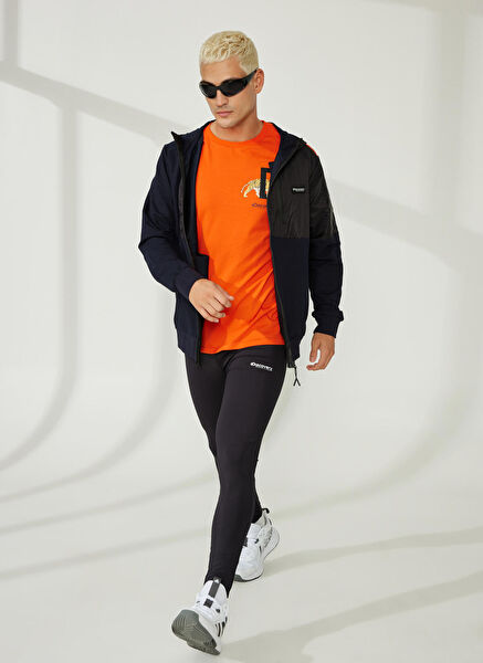 Discovery Expedition Sporcu Taytı