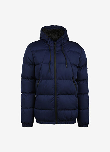 Discovery Expedition Erkek Mont, Kaban