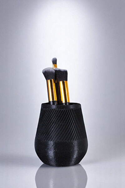 Evene Makyaj Kutusu, Organizer