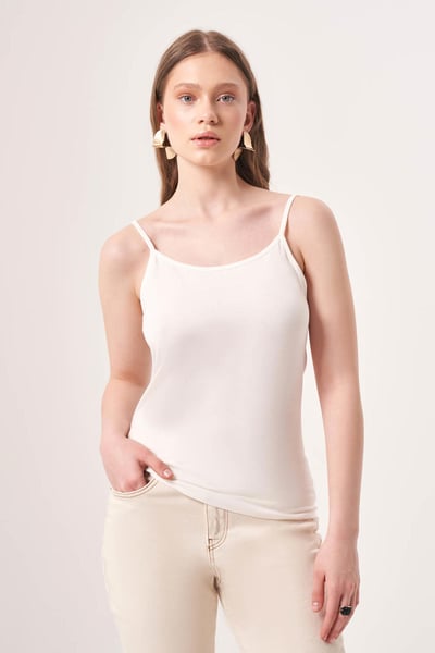 Mızalle Kadın Atlet, Body
