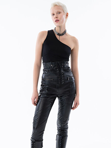 RİVUS Kadın Atlet, Body