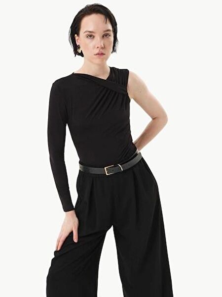 RİVUS Kadın Atlet, Body