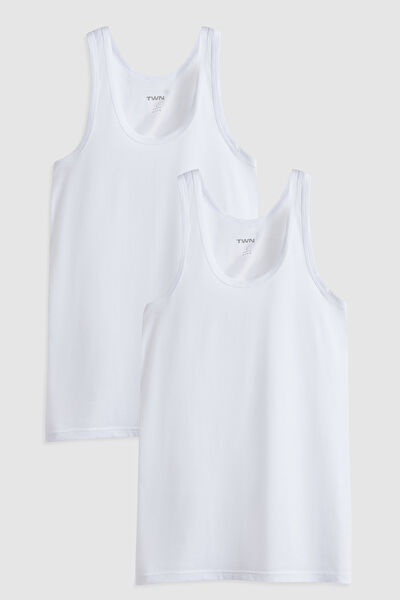 TWN Erkek Atlet, Fanila