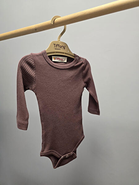 Tiffany Body, Zıbın