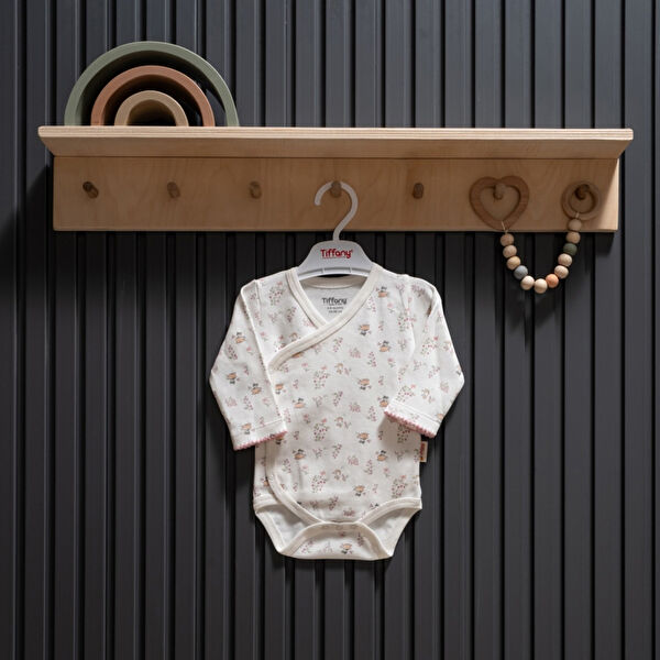 Tiffany Body, Zıbın