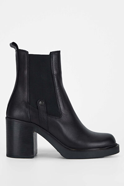 Tamer Tanca Kadın Bot