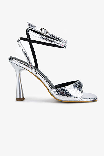 VALMENTİ Kadın Sandalet