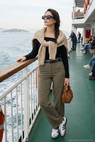 Lela Kadın Pantolon