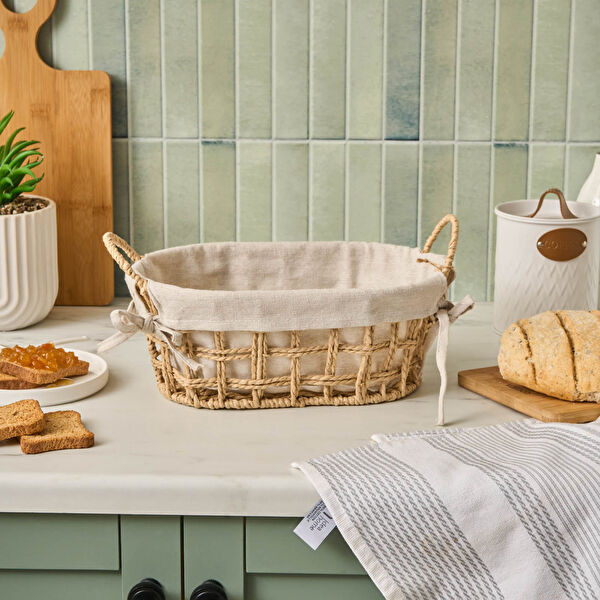 Karaca Ekmeklik, Ekmek Kutusu