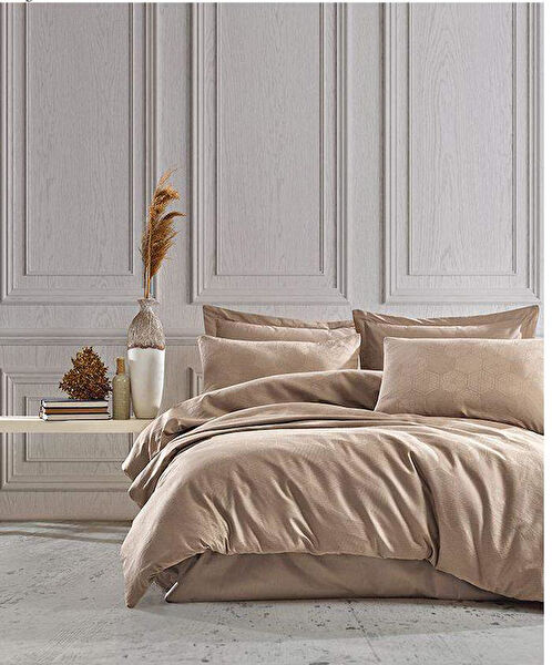 Şaheser Nevresim Takımı