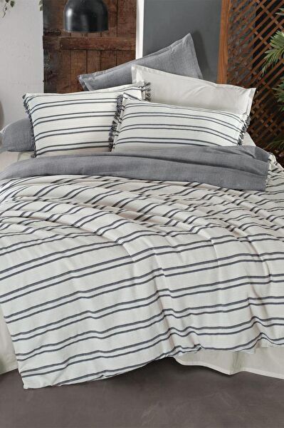 Sarev Nevresim Takımı