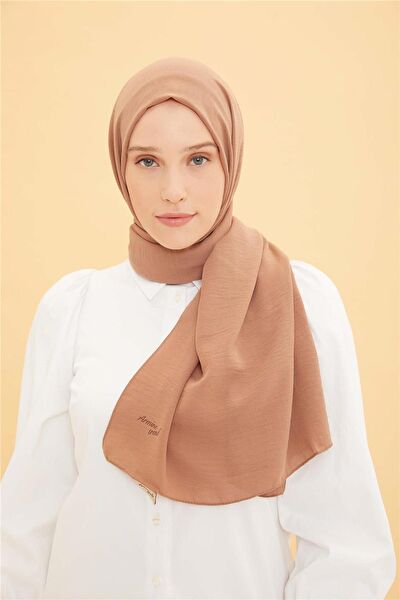 Armine Şal, Eşarp ve Aksesuarı