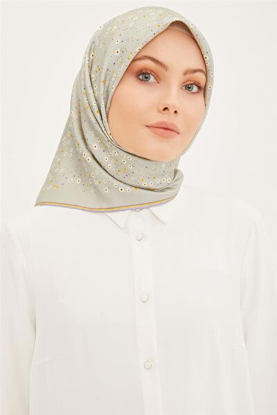 Armine Şal, Eşarp ve Aksesuarı