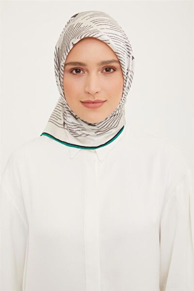 Armine Şal, Eşarp ve Aksesuarı